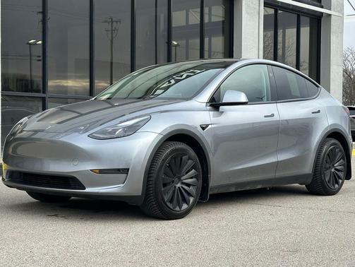 2024 Tesla Model Y Long Range Dual Motor All-Wheel Drive