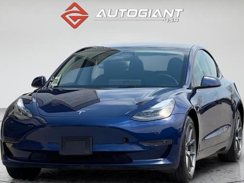 Deep Blue Metallic 2023 Tesla Model 3 Standard Range