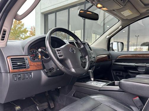 2012 Nissan Armada Platinum