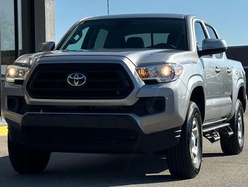 2020 Toyota Tacoma SR