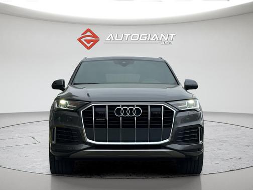 2021 Audi Q7 45 Premium Plus