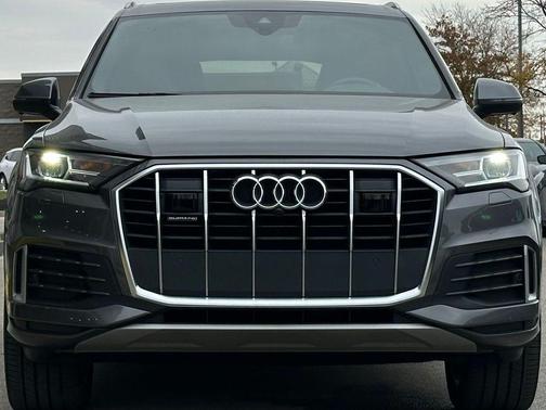 2021 Audi Q7 45 Premium Plus