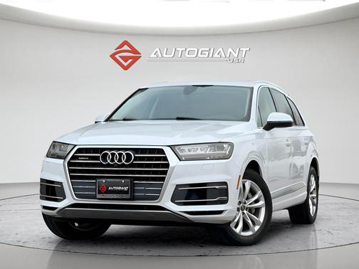 2019 Audi Q7 55 Premium Plus
