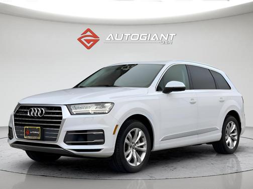 2019 Audi Q7 55 Premium Plus