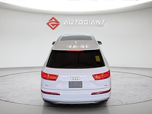 2019 Audi Q7 55 Premium Plus