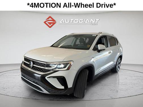 Pure White 2023 Volkswagen Taos 1.5T SEL