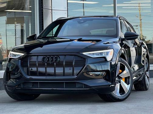 2023 Audi e-tron Premium Plus quattro