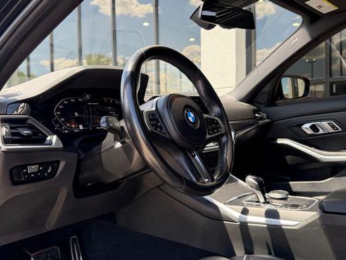 Black Sapphire Metallic 2022 BMW M340 M340i xDrive Sedan