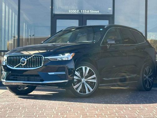 2022 Volvo XC60 Recharge Plug-In Hybrid T8 Inscription