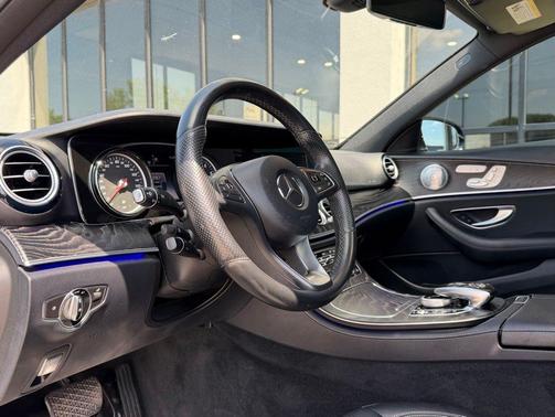 Black 2018 Mercedes-Benz E-Class 4MATIC