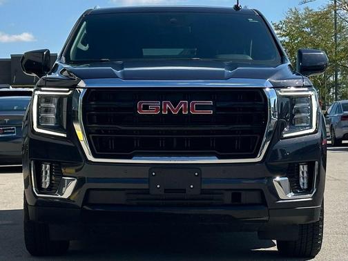2023 GMC Yukon XL SLE