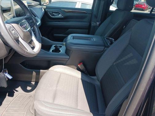 2023 GMC Yukon XL SLE