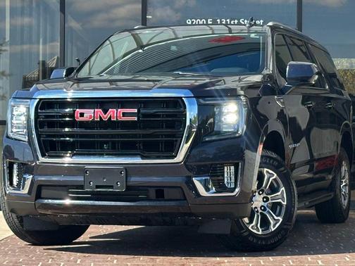 2023 GMC Yukon XL SLE