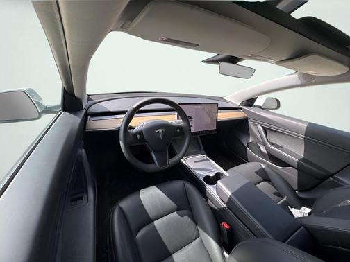 Pearl White Multi-Coat 2021 Tesla Model 3 Standard Range Plus