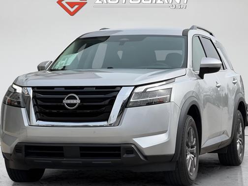 2022 Nissan Pathfinder SV 2WD