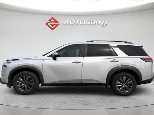 2022 Nissan Pathfinder SV 2WD