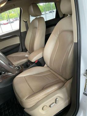 White 2017 Audi Q5 2.0T Premium Plus