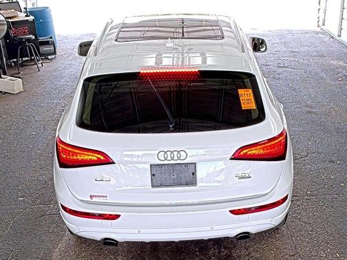 White 2017 Audi Q5 2.0T Premium Plus