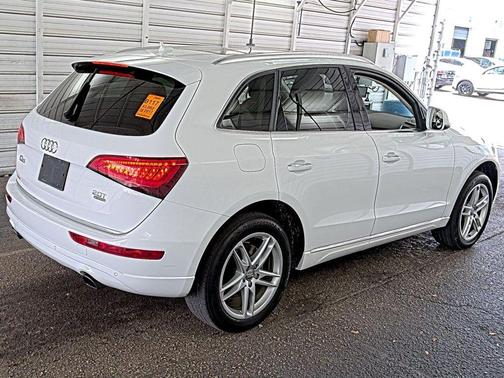White 2017 Audi Q5 2.0T Premium Plus