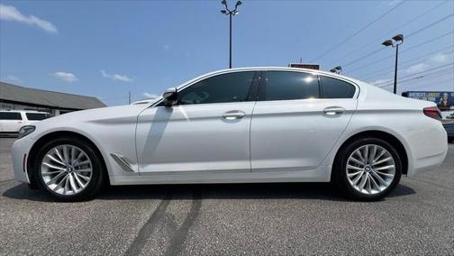 2021 BMW 530 530i