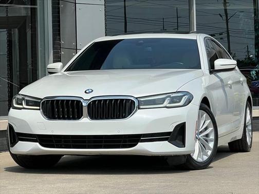 2021 BMW 530 530i