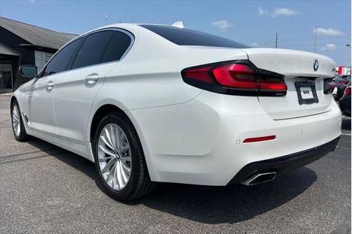 2021 BMW 530 530i