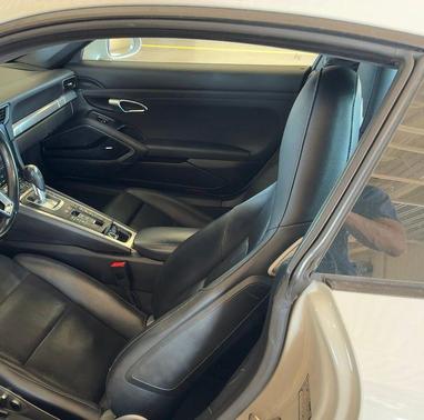 2018 Porsche 911 Carrera