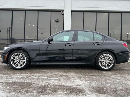 2023 BMW 330 330i