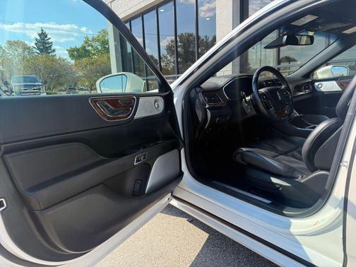 2019 Lincoln Continental Reserve