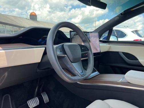2023 Tesla Model X Standard Range