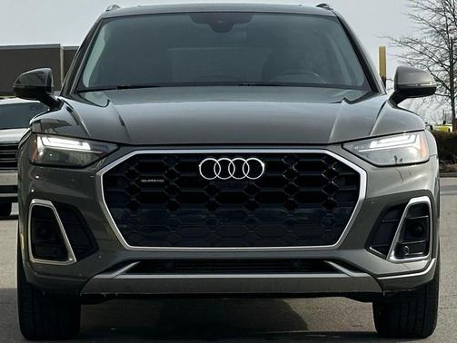 2024 Audi Q5 45 S line Premium Plus
