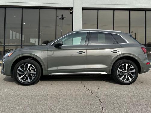 2024 Audi Q5 45 S line Premium Plus