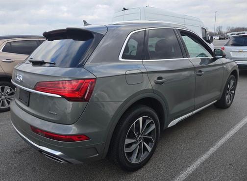 2024 Audi Q5 45 S line Premium Plus