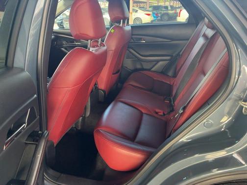 2024 Mazda CX-30 2.5 S Carbon Edition