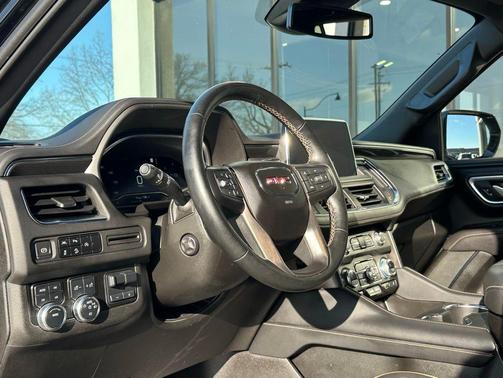 2023 GMC Yukon 4WD AT4
