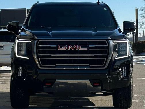 2023 GMC Yukon 4WD AT4
