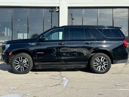 2023 GMC Yukon 4WD AT4