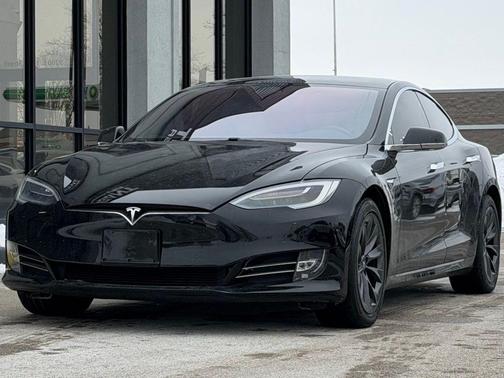 2020 Tesla Model S Long Range