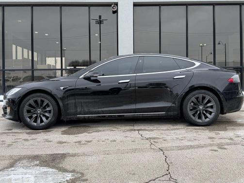 2020 Tesla Model S Long Range