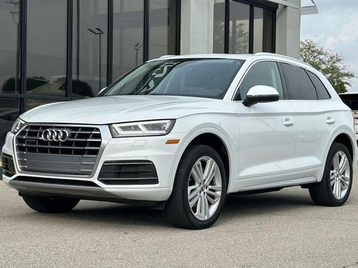 2020 Audi Q5 45 Premium Plus