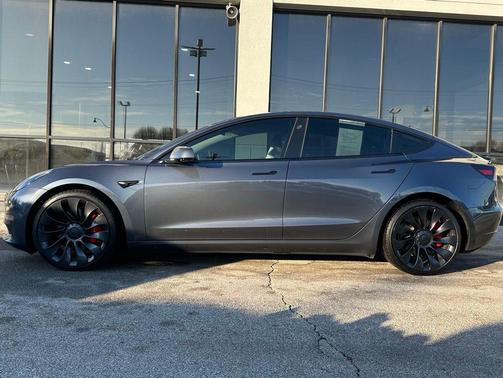 2023 Tesla Model 3 Performance