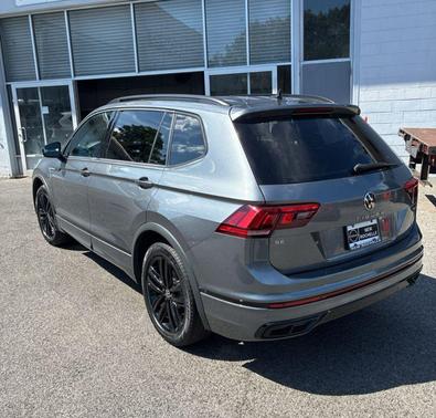 2022 Volkswagen Tiguan 2.0T SE R-Line Black 4MOTION