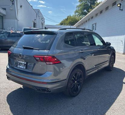 2022 Volkswagen Tiguan 2.0T SE R-Line Black 4MOTION