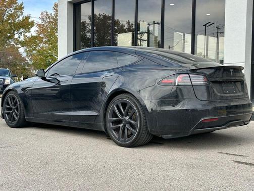 2022 Tesla Model S Plaid