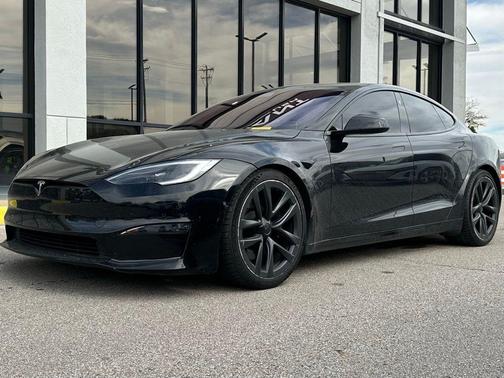 2022 Tesla Model S Plaid