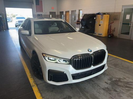 2020 BMW 750 i xDrive