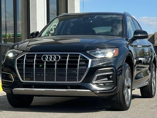 2023 Audi Q5 40 Premium