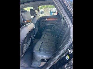 2023 Audi Q5 40 Premium