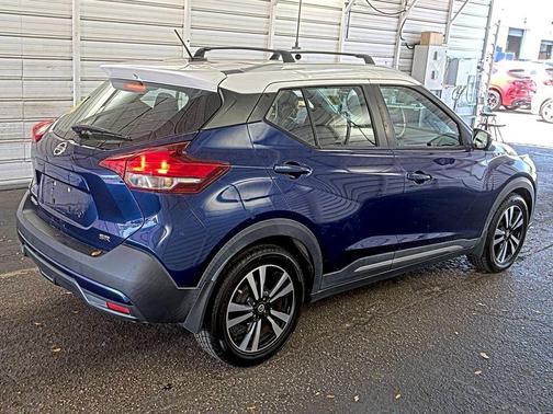 2019 Nissan Kicks SR