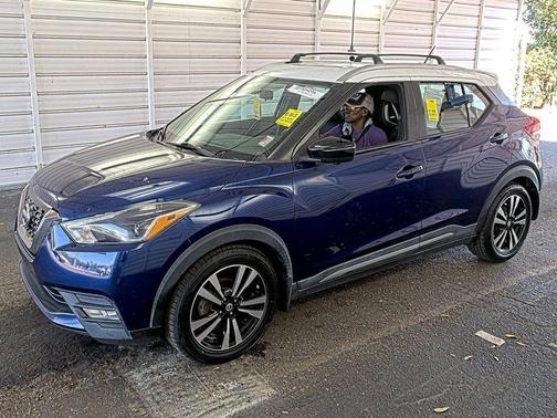 2019 Nissan Kicks SR